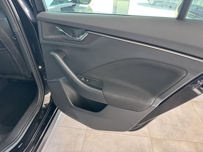 Škoda Kamiq (2020) 1,5TSi DSG NAVI LED TAŽNÉ - fotka 25 z 30
