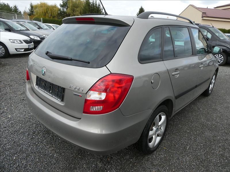 Škoda Fabia 1,2 HTP 51kW Family,po servise - fotka 9 z 42