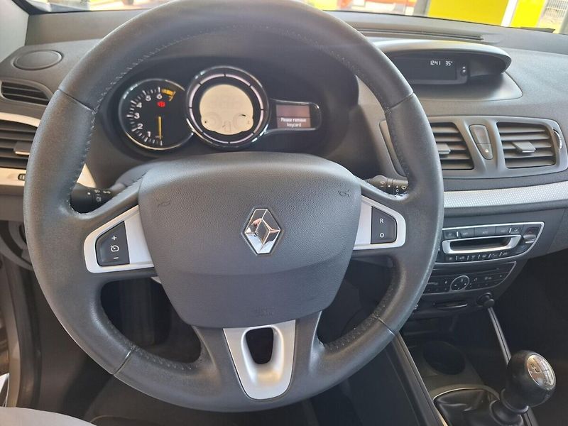 Renault Mégane 1.6 16V 81KW 2012 - fotka 10 z 12