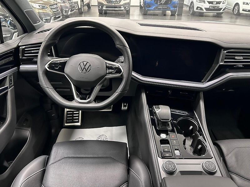 Volkswagen Touareg (2023) TDI 210kW facelift 2024 | Zár1 - fotka 45 z 80