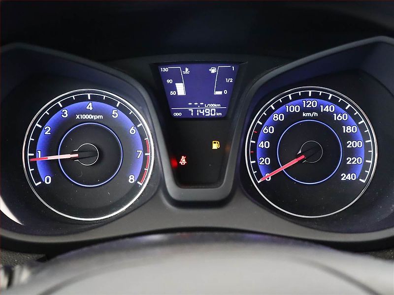 Hyundai ix20 (2019) 1.6 CVVT, Serv.kniha - fotka 8 z 10