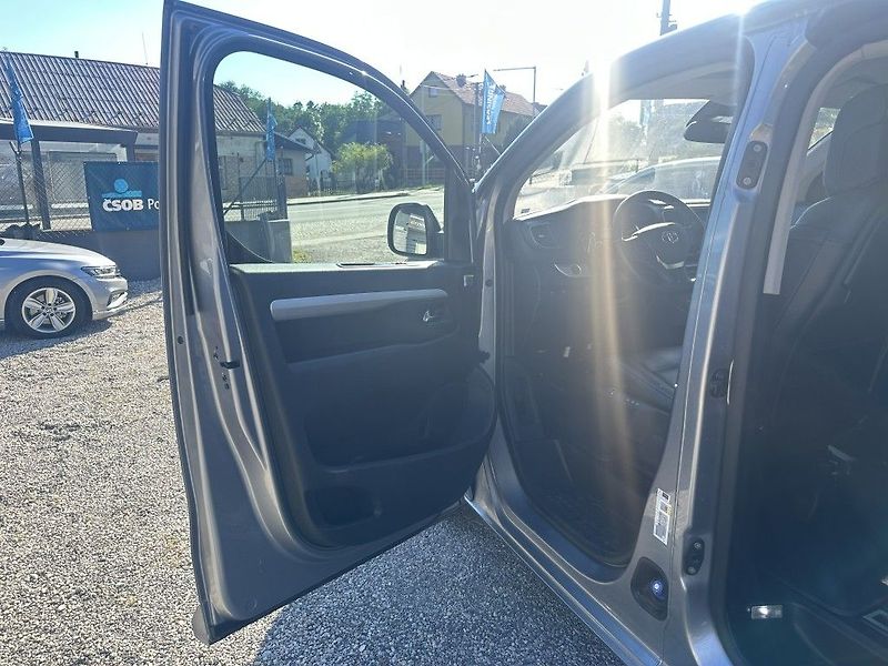 Toyota ProAce 2.0 TDi 130kW serviska - fotka 18 z 28