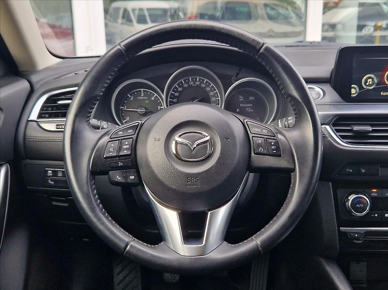 Mazda 6 2,2 D SKYACTIVE, VÝHŘEV NOSIČ - fotka 23 z 42