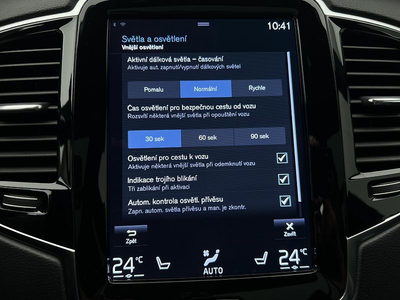 Volvo XC90 B5 AWD R-DESIGN AUT 7 MÍST - fotka 41 z 48