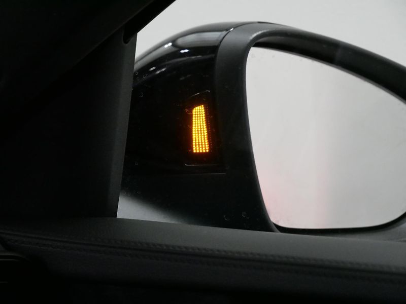 Volkswagen Passat - fotka 18 z 25