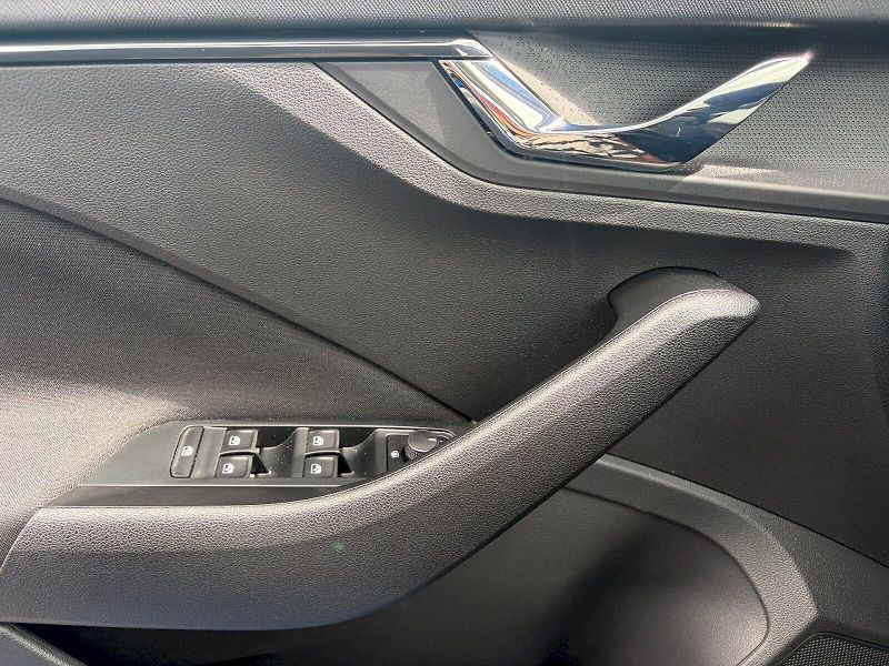 Škoda Scala (2025) 1.0 TSI / 85kW / SELECTION - fotka 14 z 32