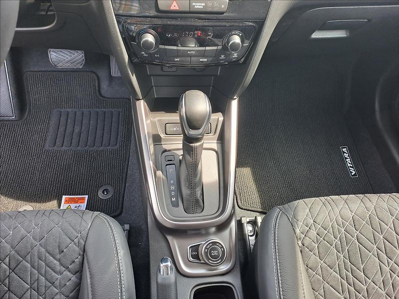 Suzuki Vitara (2025) 1,5 Elegance AllGrip 6AGS - fotka 11 z 17