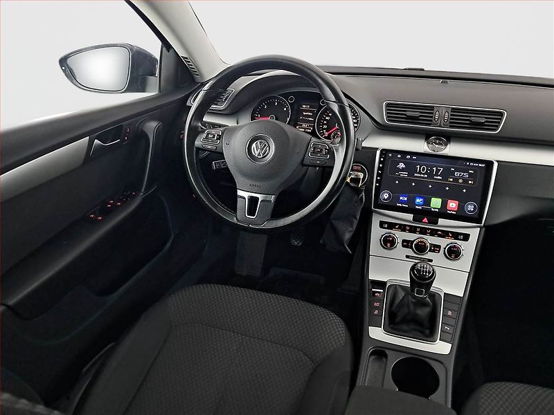 Volkswagen Passat (2013) 1.6 TDI, Navi, Tempomat - fotka 7 z 18