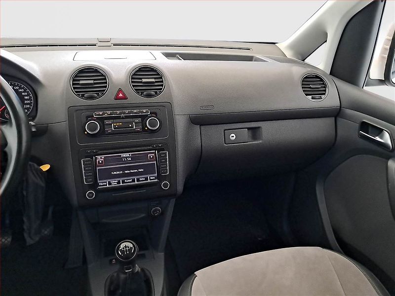 Volkswagen Caddy (2015) Edition 30 1.6 TDI, 5Míst, ČR - fotka 8 z 13