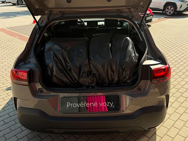 Citroën C4 Cactus 1.2 Space Tourer - fotka 17 z 17