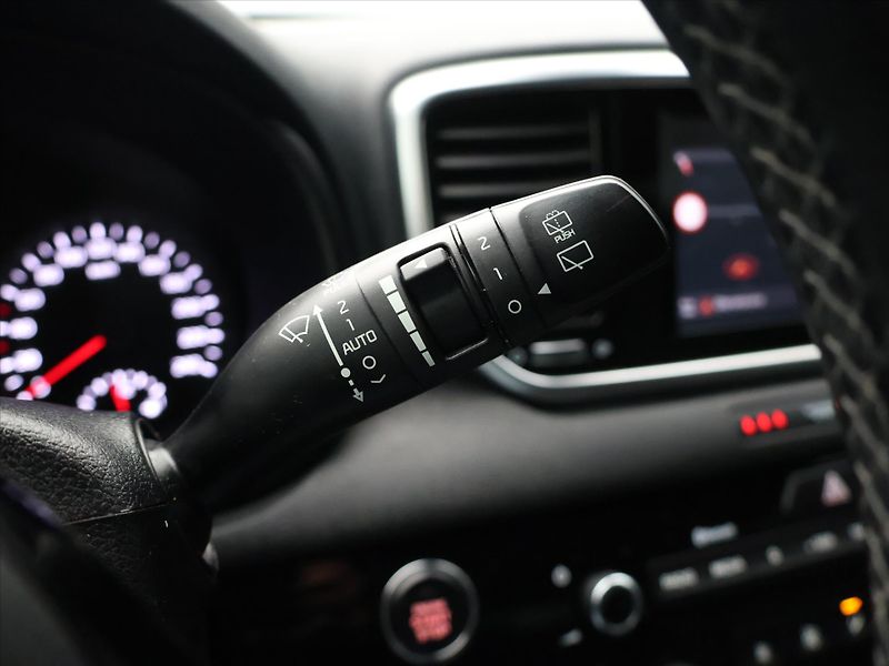 Kia Sportage 1,6 CRDI 100kW GT-Line - fotka 19 z 33