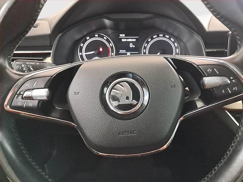 Škoda Scala (2021) Style Plus 1.0 TSI, Serv.kniha - fotka 19 z 19
