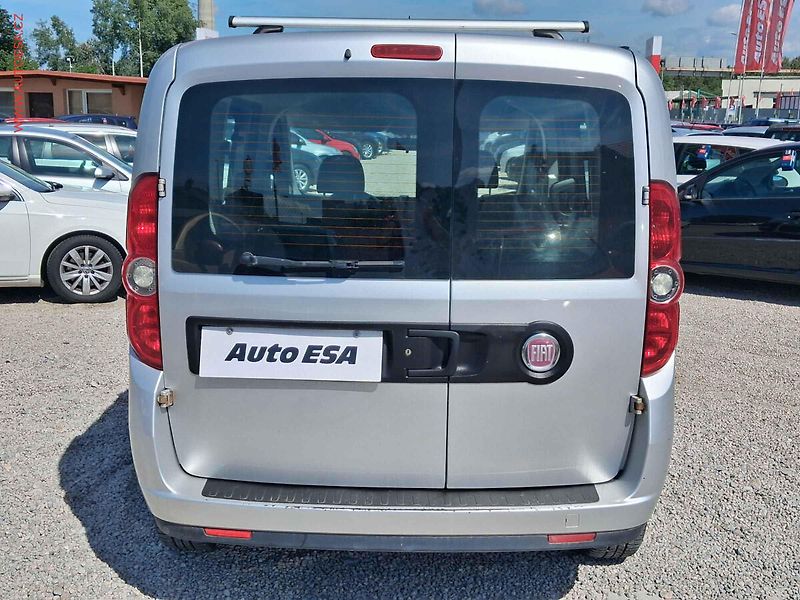 Fiat Dobló (2012) 1.3JTD, 2.maj,ČR - fotka 5 z 17