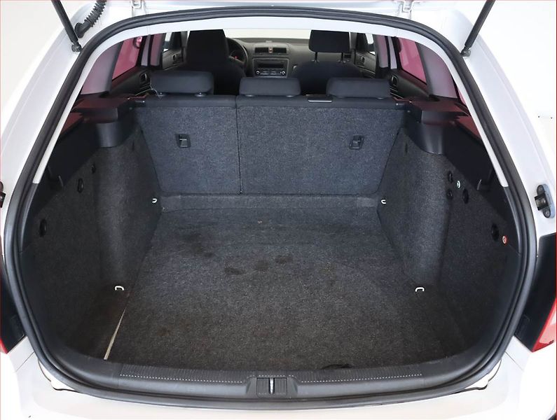 Škoda Octavia (2012) 1.6 TDI, Tempomat - fotka 14 z 16
