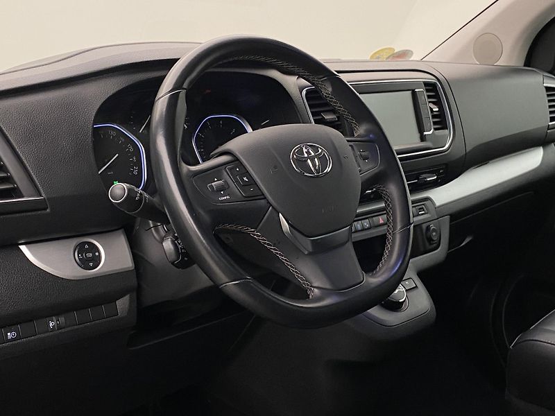 Toyota ProAce Verso 2.0 D-4D 130kW L2 AUT CZ - fotka 18 z 52
