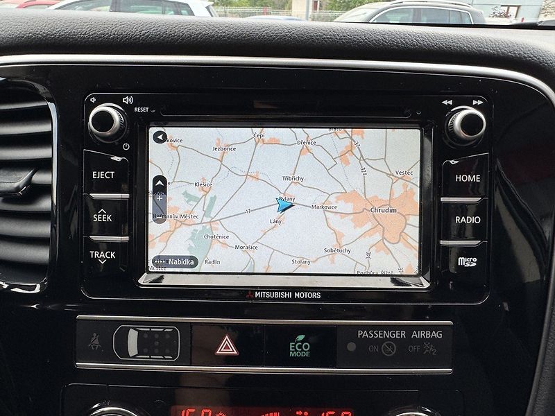 Mitsubishi Outlander (2019) 2.0i Mivec Navi Kamera - fotka 14 z 50