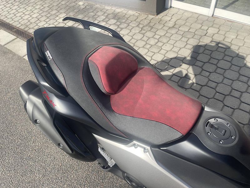 Yamaha (2026) TMAX EU5+ 25th Anniversary - fotka 8 z 12
