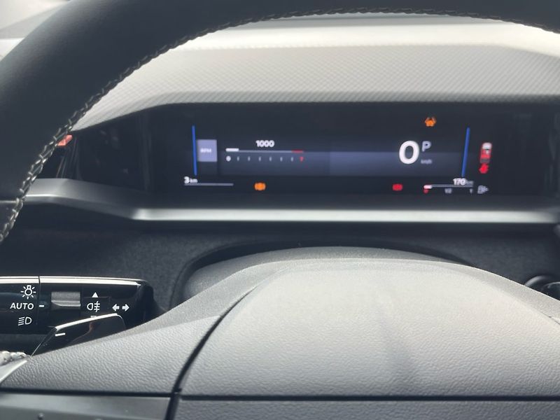 Opel Grandland (2026) ULTIMATE PHEV 1.6 (143kW/195k) - fotka 12 z 20