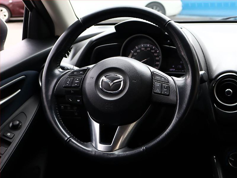 Mazda 2 (2015) 1.5 16V, Tempomat - fotka 13 z 15