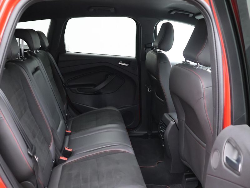 Ford Kuga 2.0 TDCi 132kW AWD ST-Line - fotka 12 z 29