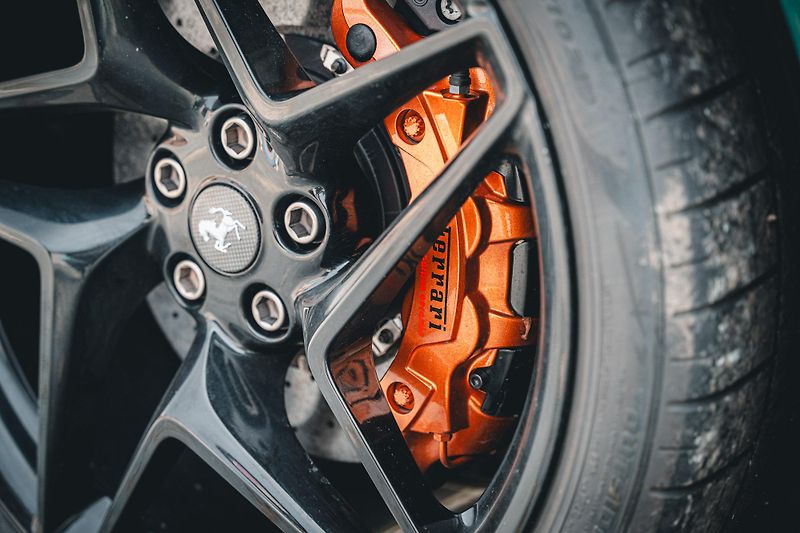 Ferrari F8 (2022) Tributo Special Tailor Made  - fotka 30 z 60