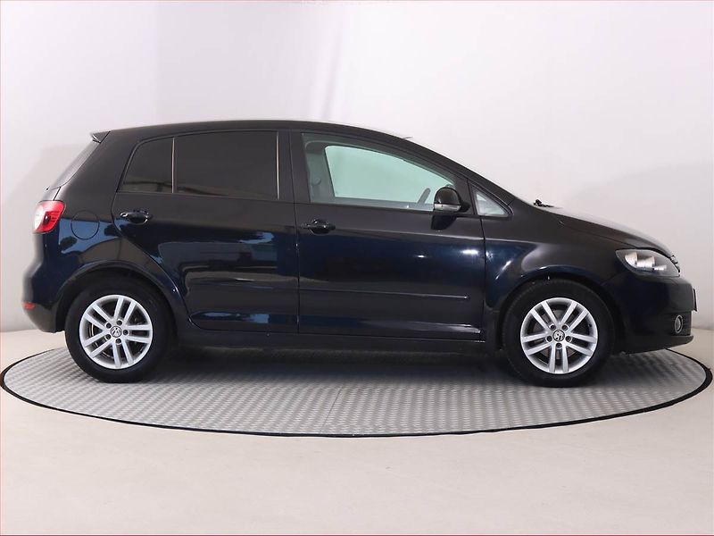 Volkswagen Golf Plus (2010) 1.6 TDI, Tempomat - fotka 6 z 17