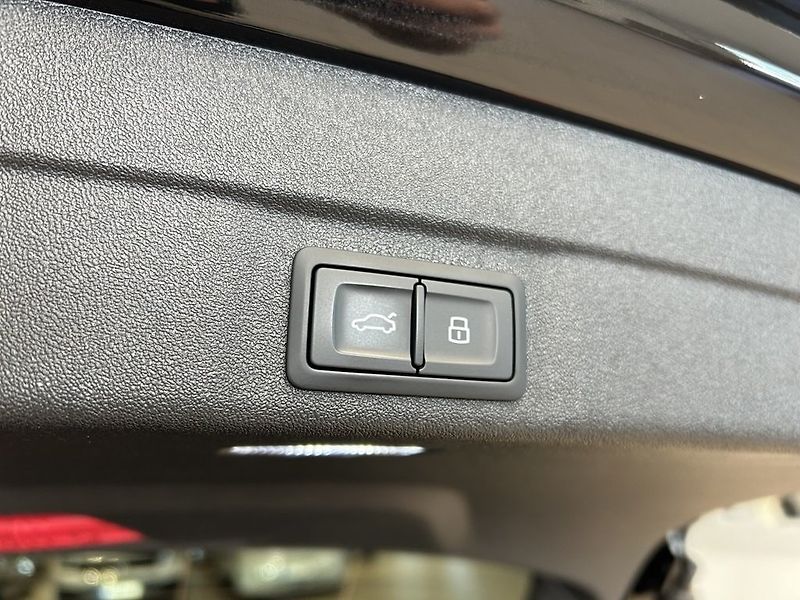 Audi A5 TDI q S-Line Tech+ NezT 360 Ta - fotka 20 z 21