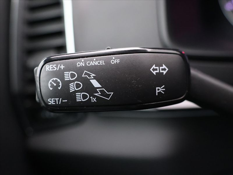 Škoda Karoq 2,0 TDI DSG 4x4 Sportline DPH - fotka 16 z 32
