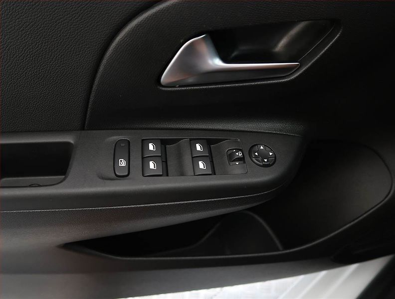 Opel Corsa (2024) 1.2, Serv.kniha, Kůže - fotka 22 z 22