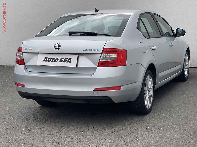 Škoda Octavia (2016) 1.6TDi, 1.maj,ČR, Ambition - fotka 4 z 17
