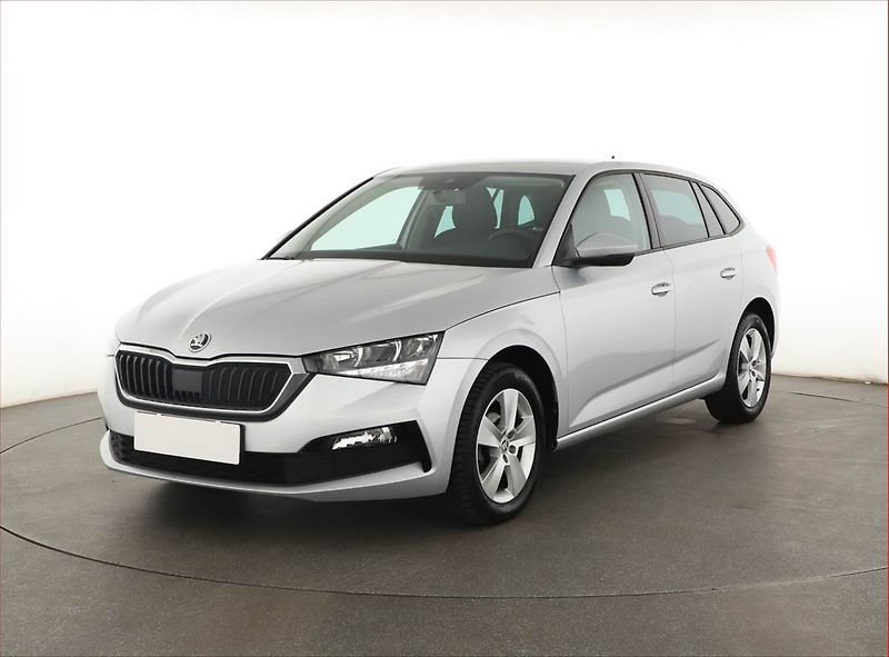 Škoda Scala (2022) 1.0 TSI, Tempomat - fotka 2 z 14
