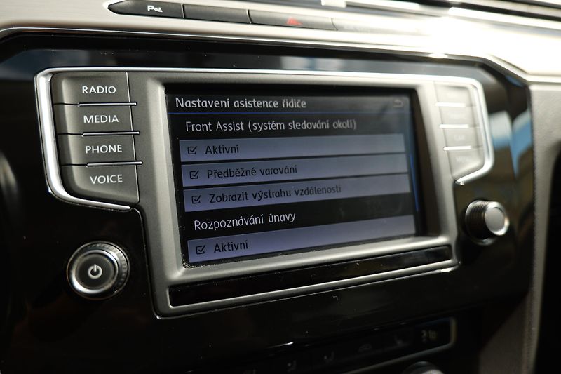 Volkswagen Passat - fotka 26 z 35