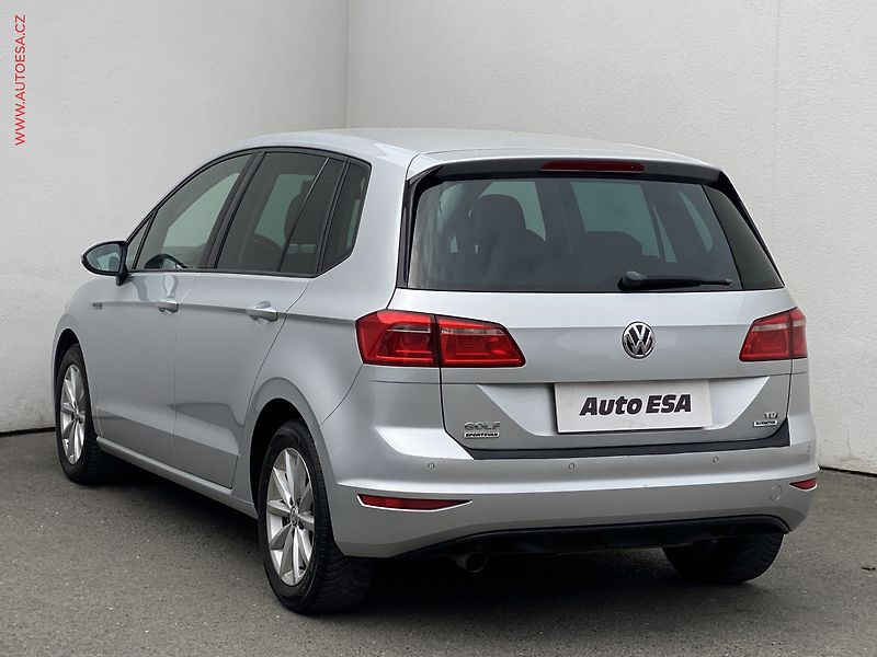 Volkswagen Golf Sportsvan (2015) 1.6 TDi, Lounge - fotka 6 z 17