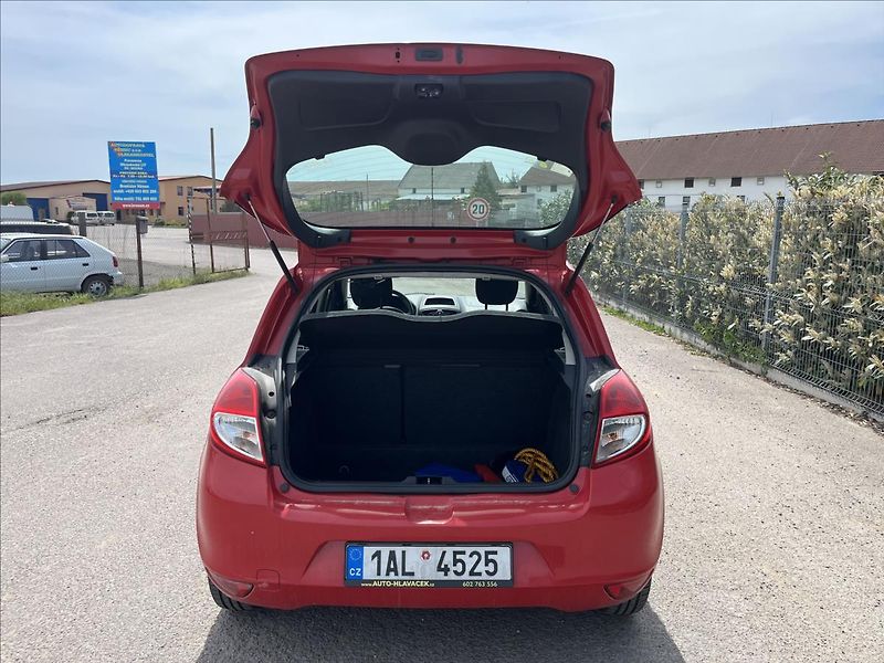 Renault Clio 1,2 i 48 KW ČR  STK 11/27 - fotka 25 z 29