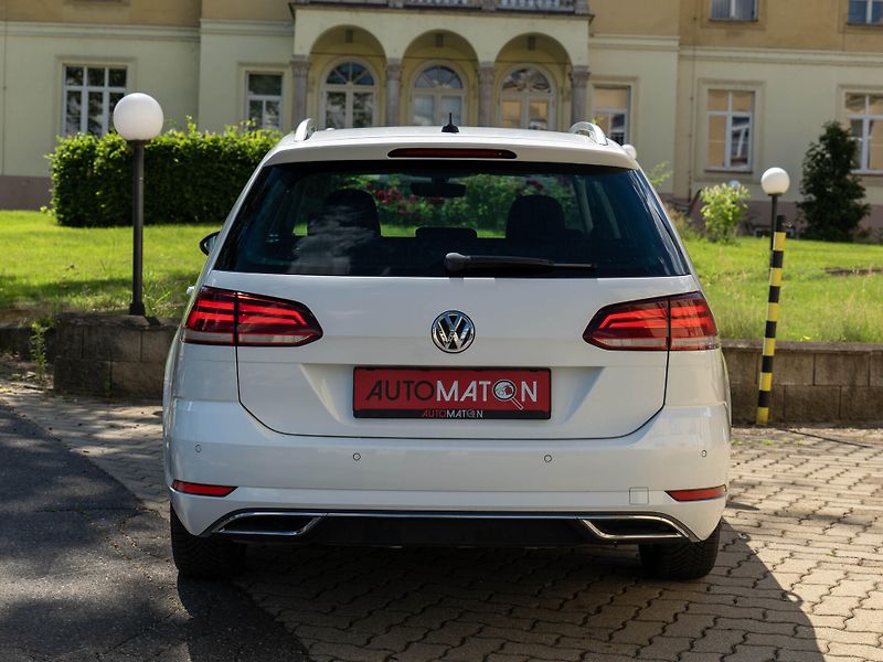 Volkswagen Golf 1.5 TSI DSG Highline LED ACC - fotka 7 z 29