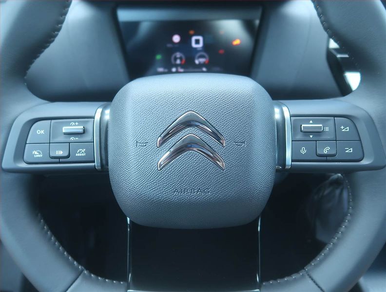 Citroën C4 X (2024) 1.2 PureTech, Serv.kniha - fotka 16 z 16