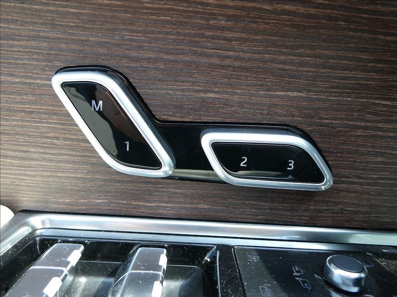 Land Rover Range Rover 3,0 D350 HSE,1.maj,ČR,DPH - fotka 16 z 57