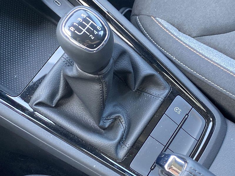 Škoda Scala (2025) 1.0 TSI Selection - fotka 16 z 31
