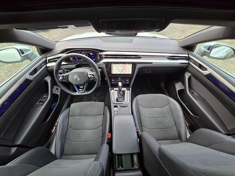 Volkswagen Arteon (2022) 2.0 TSi 235KW R-Line 4 motion - fotka 13 z 23