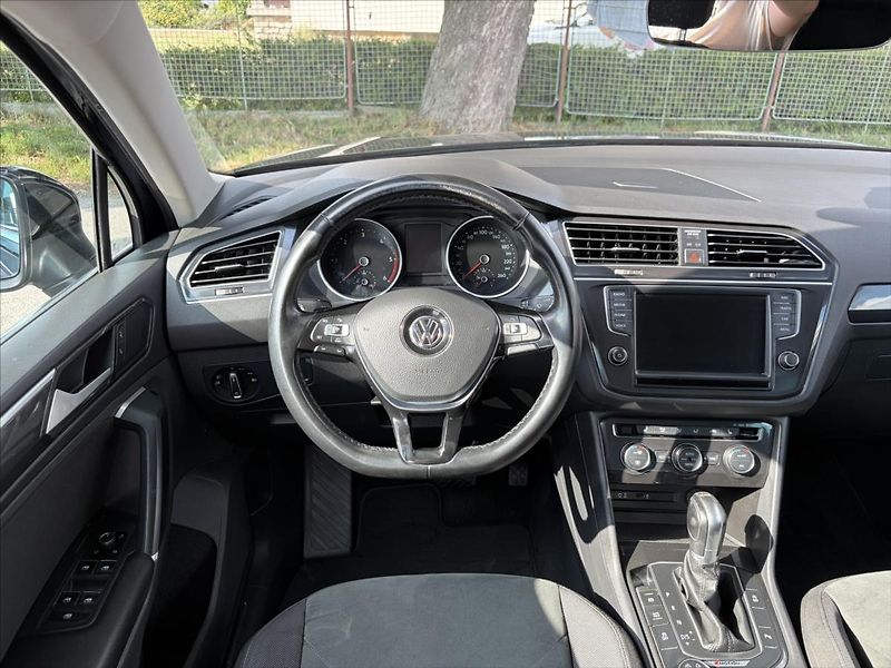 Volkswagen Tiguan 2,0 TDi DSG 4Motion  LED,ACC - fotka 16 z 50