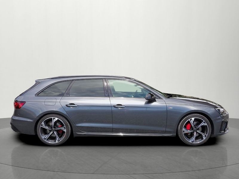Audi A4 40TFSI quattro Competition+ ČR - fotka 5 z 24