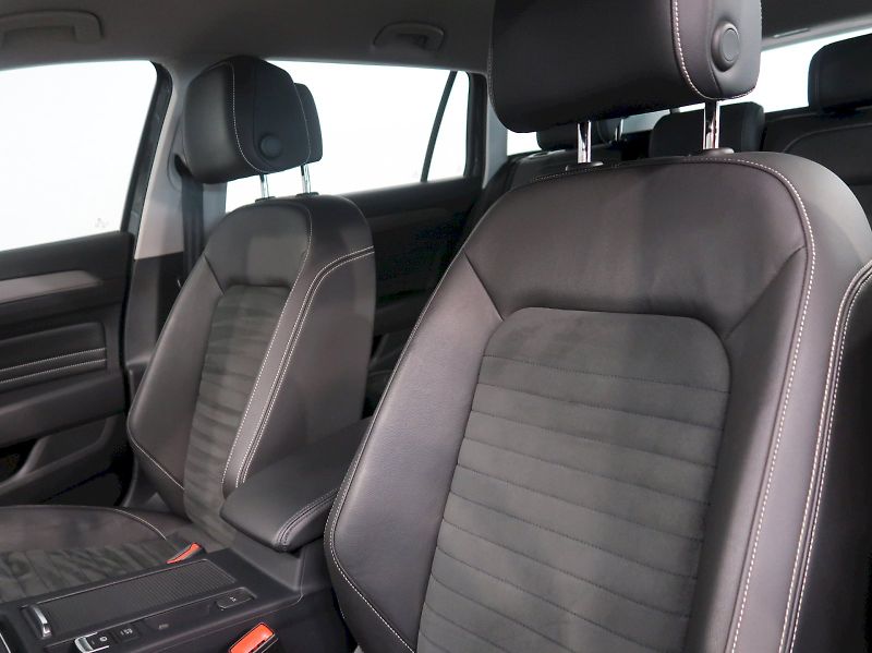 Volkswagen Passat (2022) ELEGANCE 2.0TDI EVO 110KW DSG - fotka 15 z 39