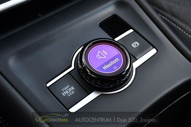 Volkswagen Tiguan 2.0TDi N.TOP 4M ZÁRUKA - fotka 34 z 55