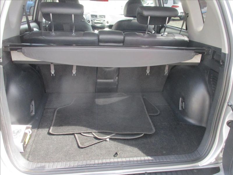 Toyota RAV4 2,2 D, 4x4, aut klima,kamera, - fotka 13 z 34