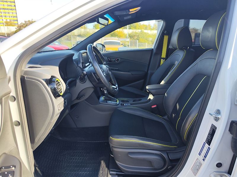 Hyundai Kona 1.6 GDI/104kW Mystic Lime DCT - fotka 13 z 33