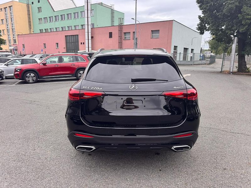 Mercedes-Benz GLC (2026) 220 d 4MATIC - fotka 6 z 22