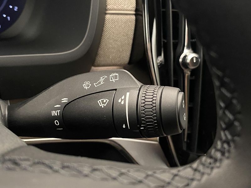 Volvo XC90 (2026) B5 AWD AUT BRIGHT PLUS 7míst - fotka 40 z 63