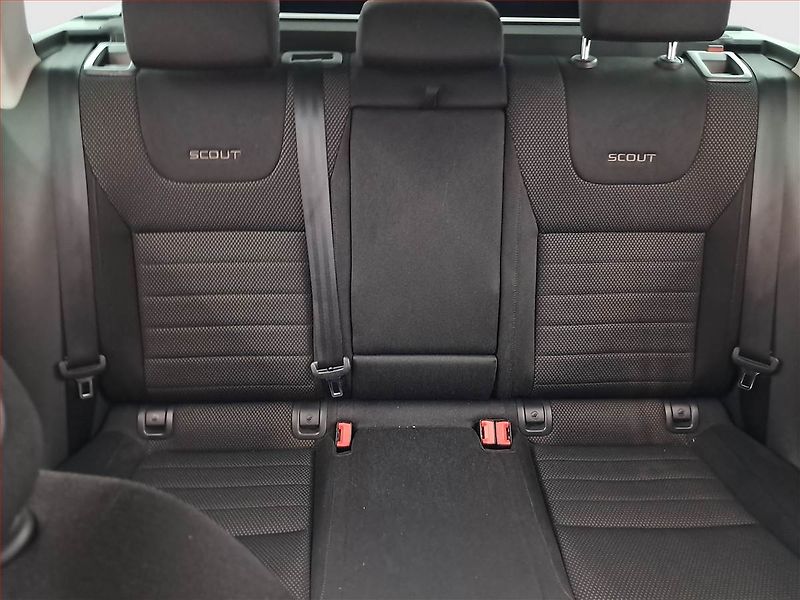 Škoda Octavia (2016) Scout 2.0 TDI, 4X4, Automat - fotka 10 z 22
