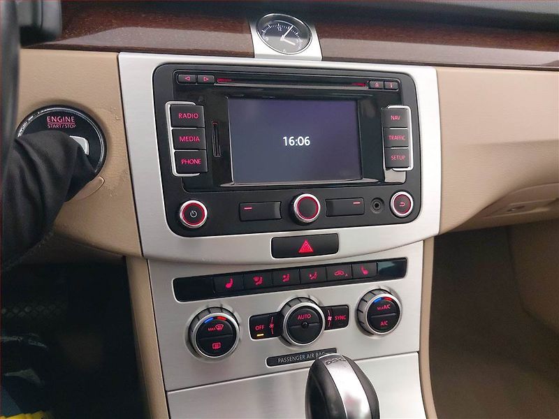 Volkswagen Passat (2013) Highline 2.0 TDI, Automat - fotka 12 z 23