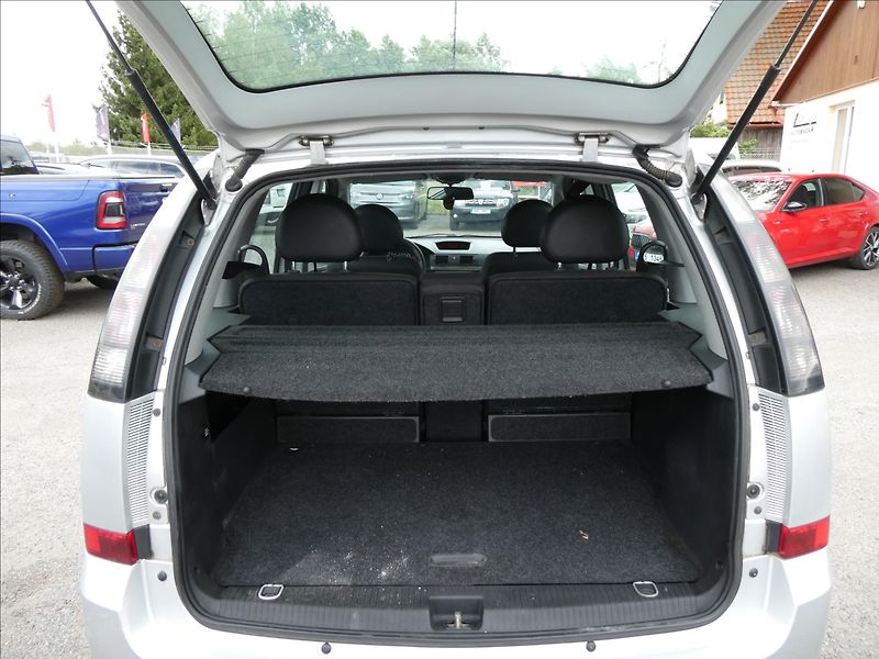 Opel Meriva 1,6 i 77kW AUTOMAT, klima - fotka 9 z 24